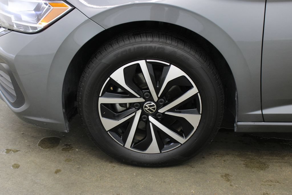 Certified 2024 Volkswagen Jetta S FWD image 25