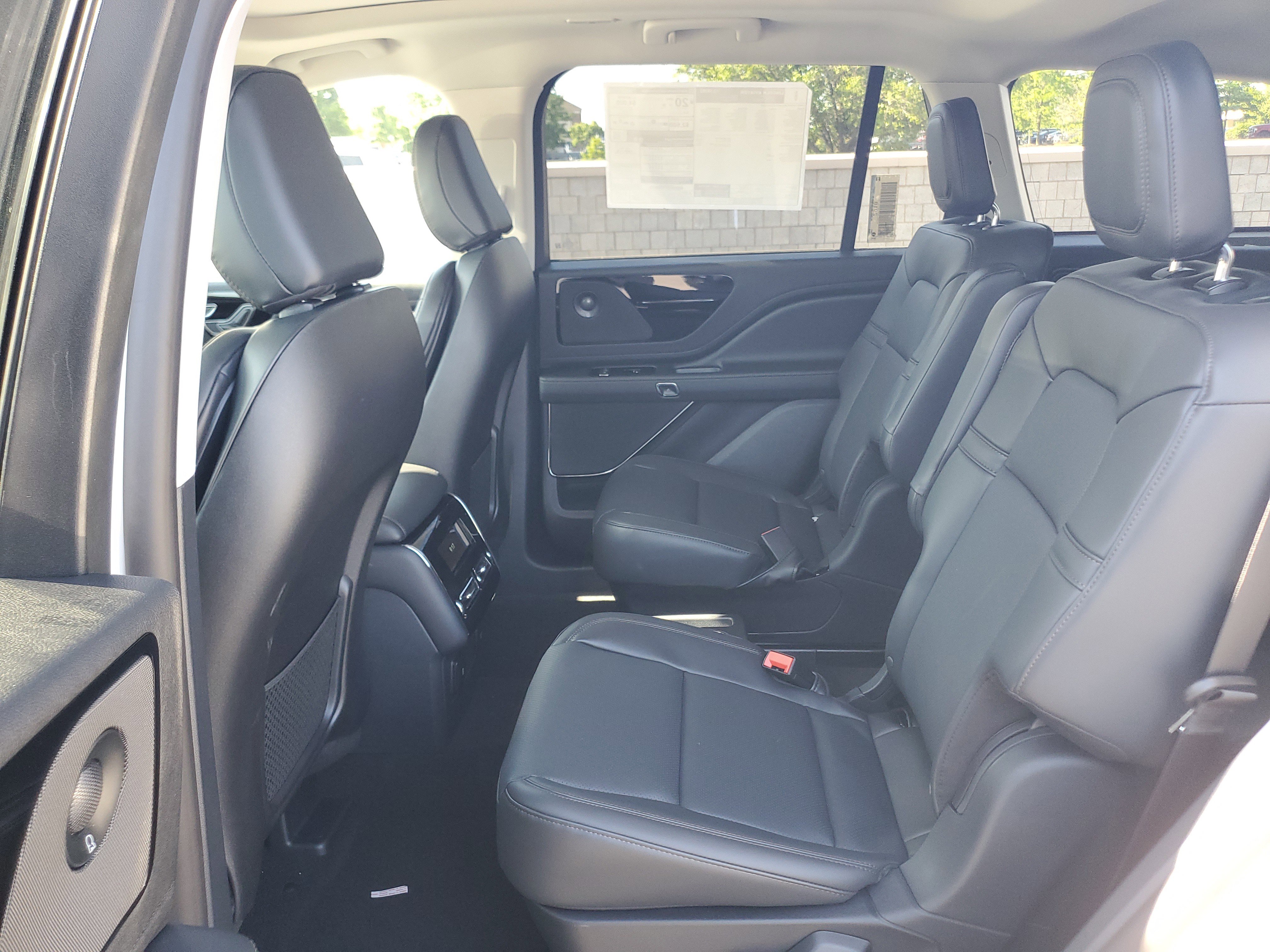 New 2026 Lincoln Aviator AWD image 22