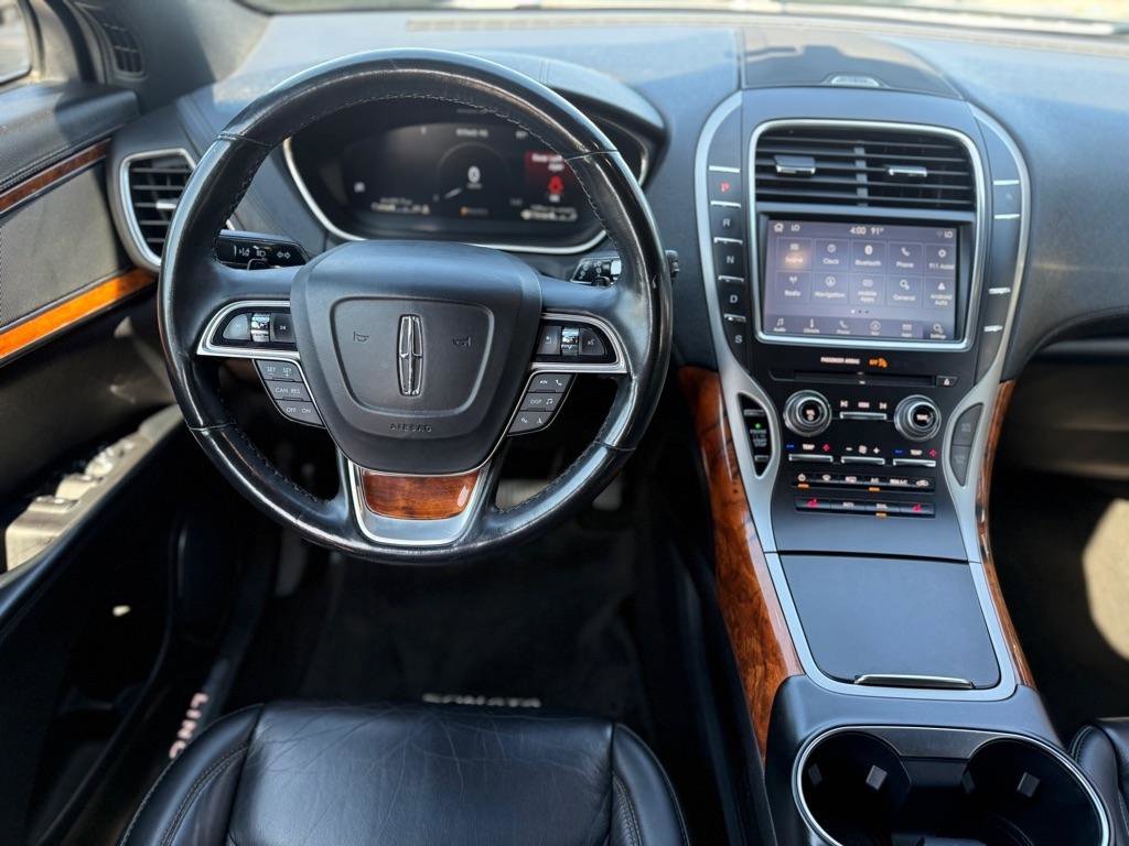 Used 2019 Lincoln Nautilus Select AWD/4WD image 33
