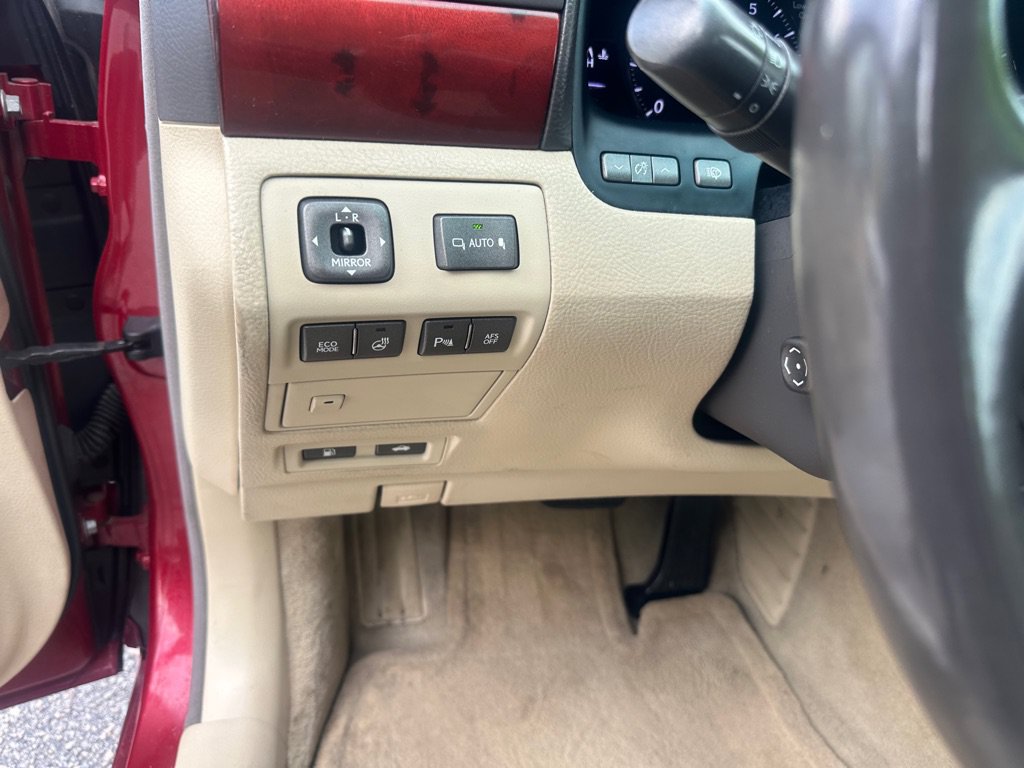 Used 2010 Lexus LS 460 AWD w/ Comfort Pkg image 13
