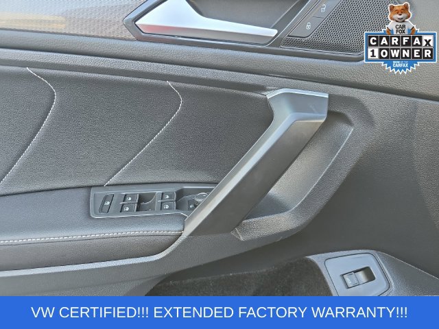 Used 2024 Volkswagen Tiguan SE w/ Panoramic Sunroof Package AWD/4WD image 15