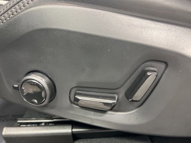 New 2026 Volvo XC90 B6 Ultra w/ Lounge Package image 21