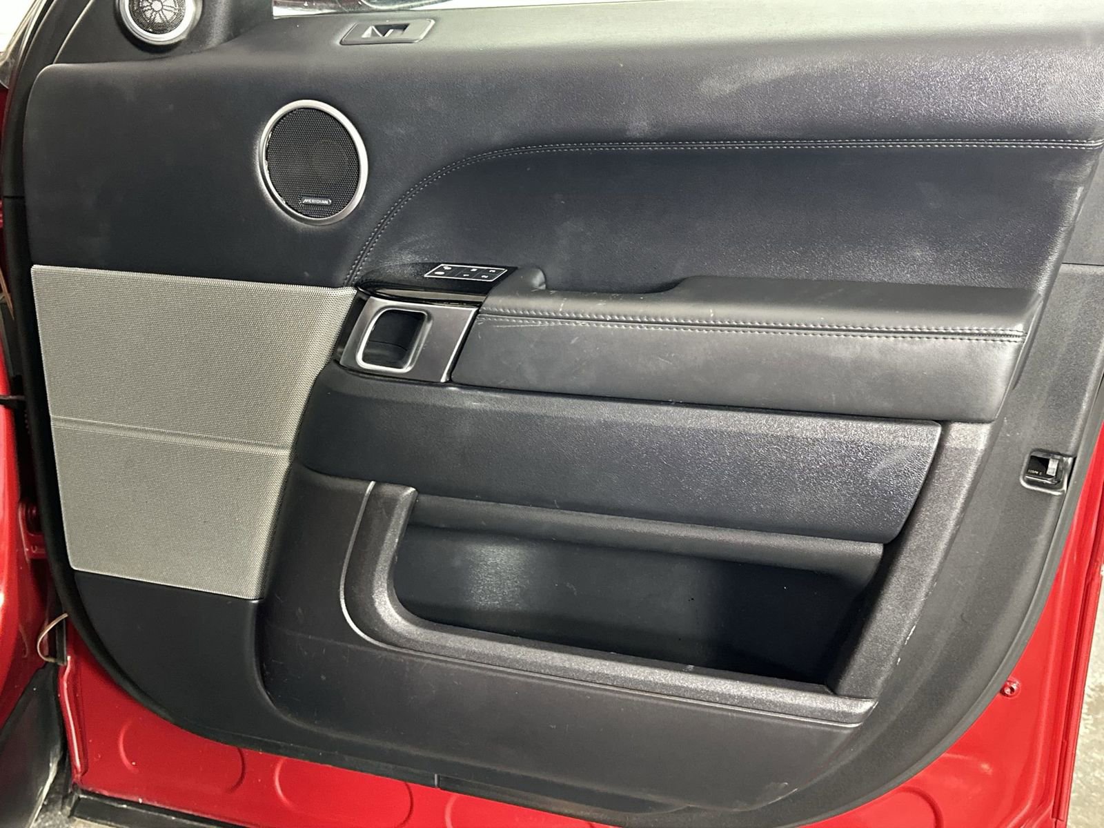 Used 2017 Land Rover Range Rover Sport Supercharged image 35