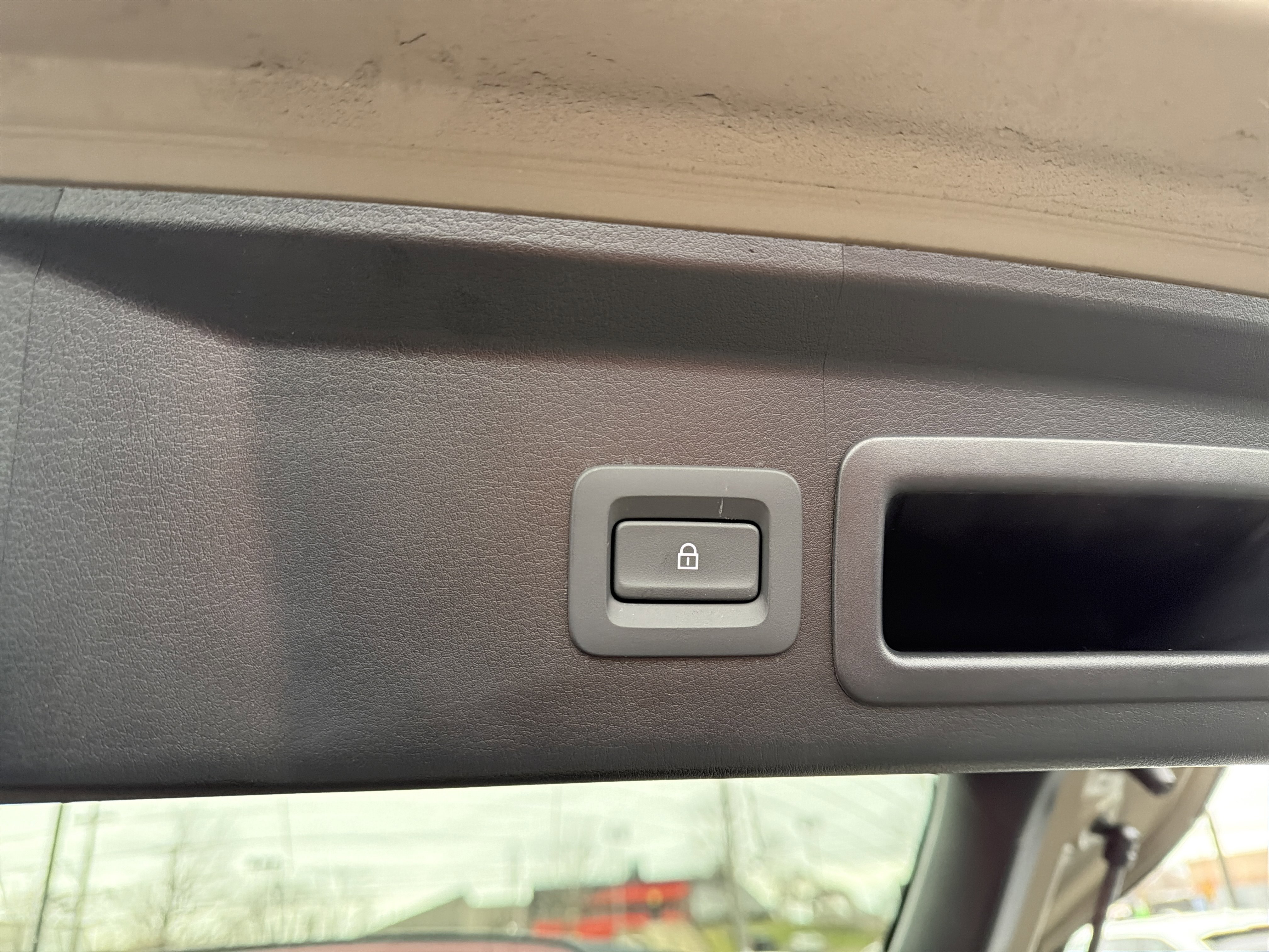 Used 2025 MAZDA CX-30 Carbon image 28