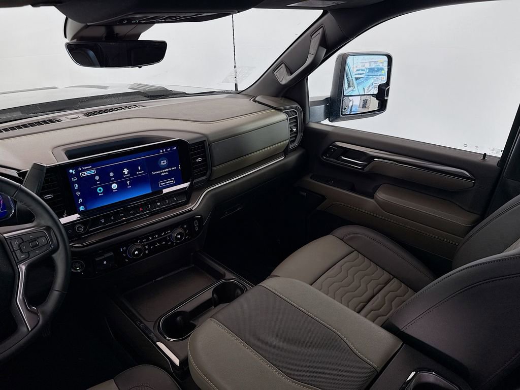 Used 2024 Chevrolet Silverado 2500 ZR2 w/ Technology Package image 26