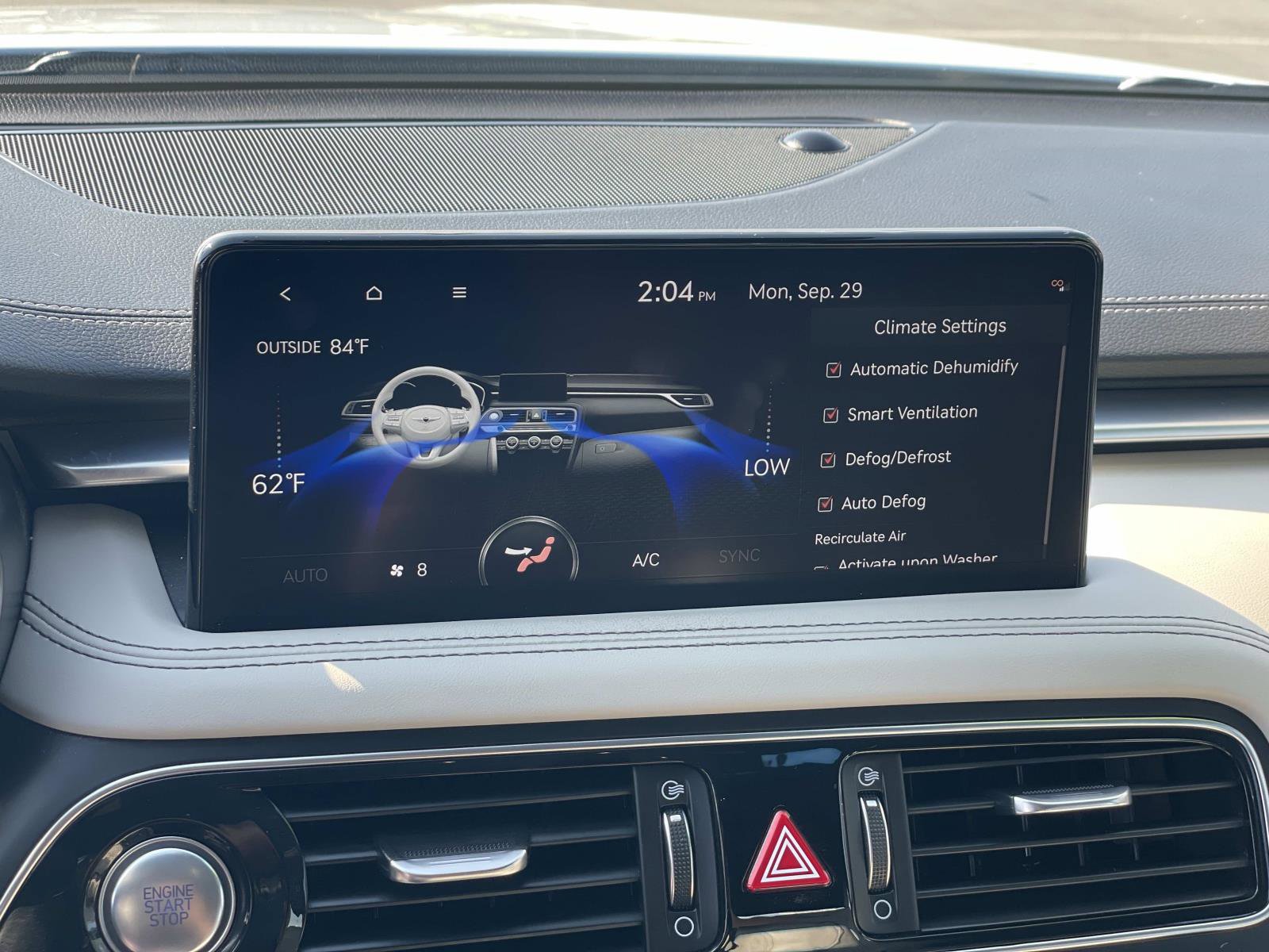 Used 2023 Genesis G70 3.3T w/ Sport Advanced Package image 10