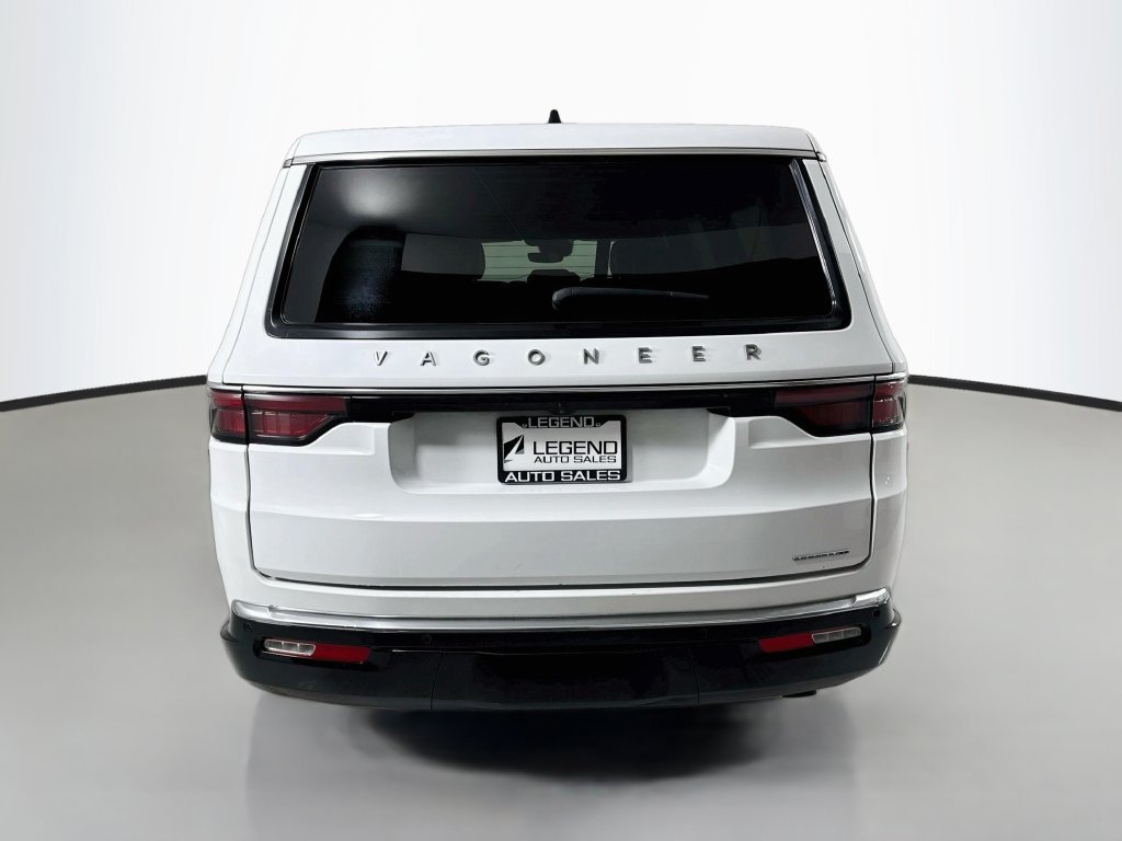 Used 2024 Jeep Wagoneer L Series II w/ Flexible Seating Group AWD/4WD image 7