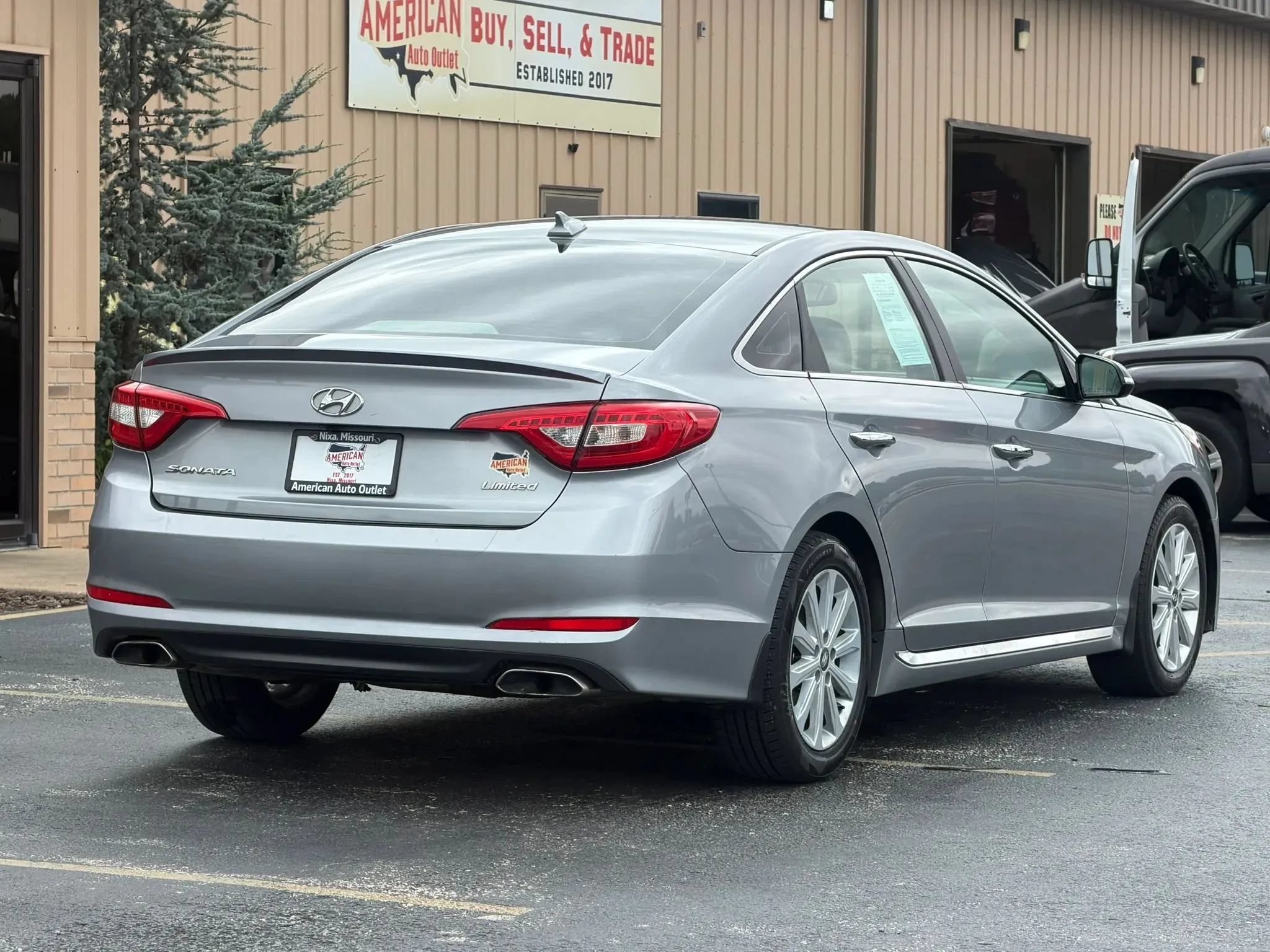 Used 2017 Hyundai Sonata Limited FWD image 35