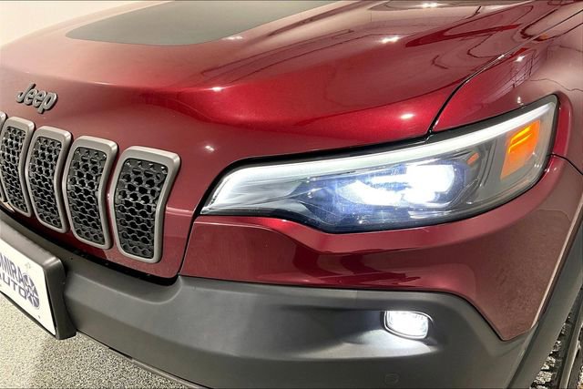 Used 2021 Jeep Cherokee Trailhawk w/ Sun & Sound Group image 31