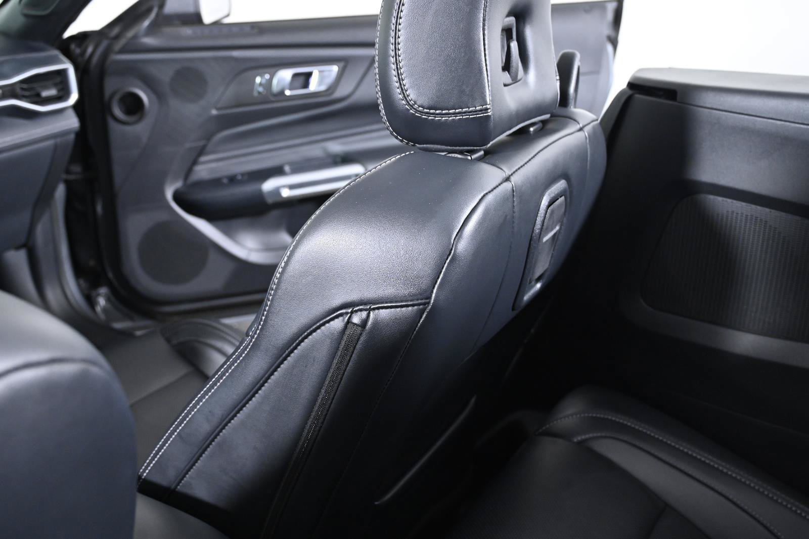 Used 2025 Ford Mustang Premium RWD image 35