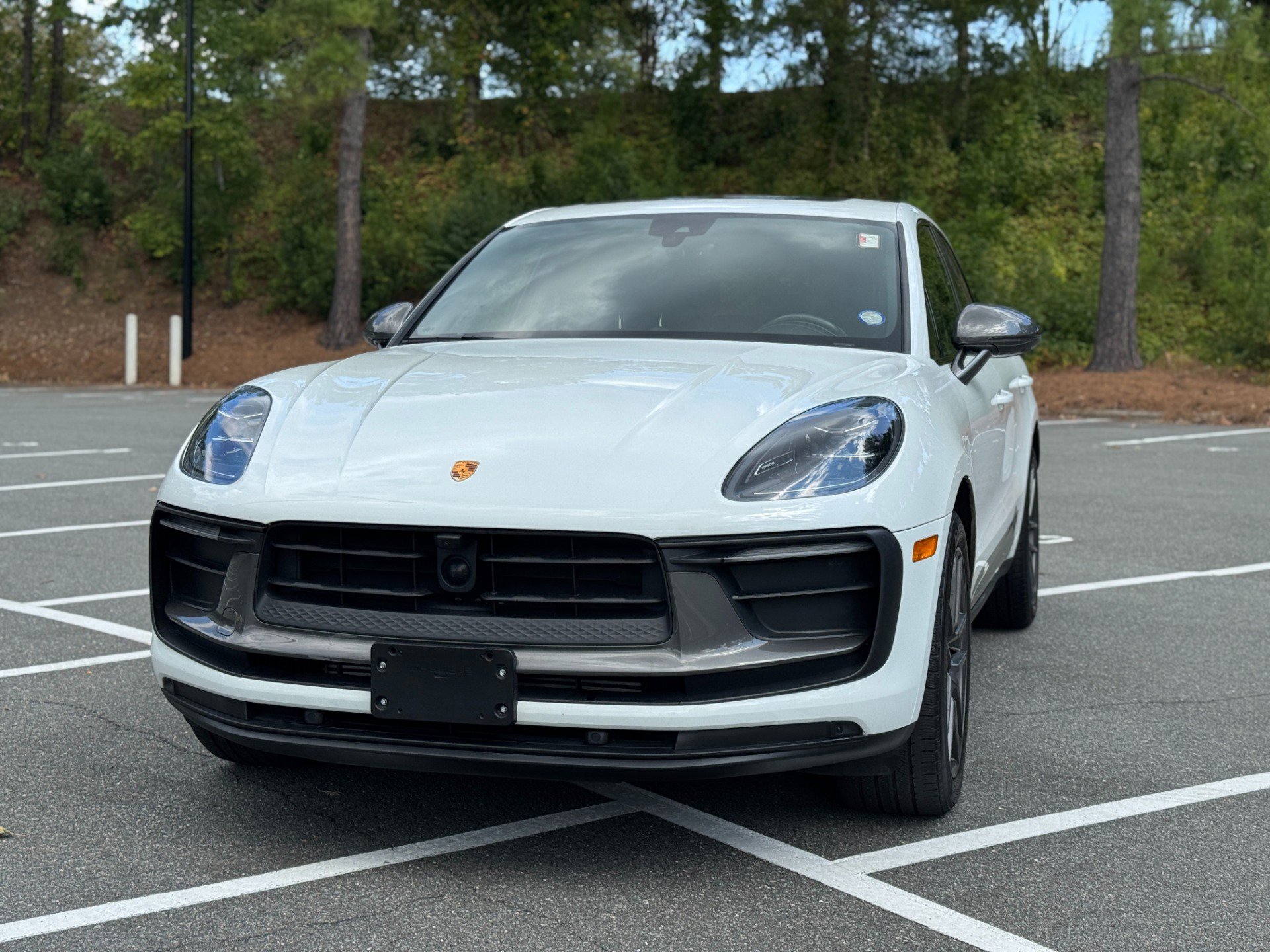 Used 2023 Porsche Macan image 3