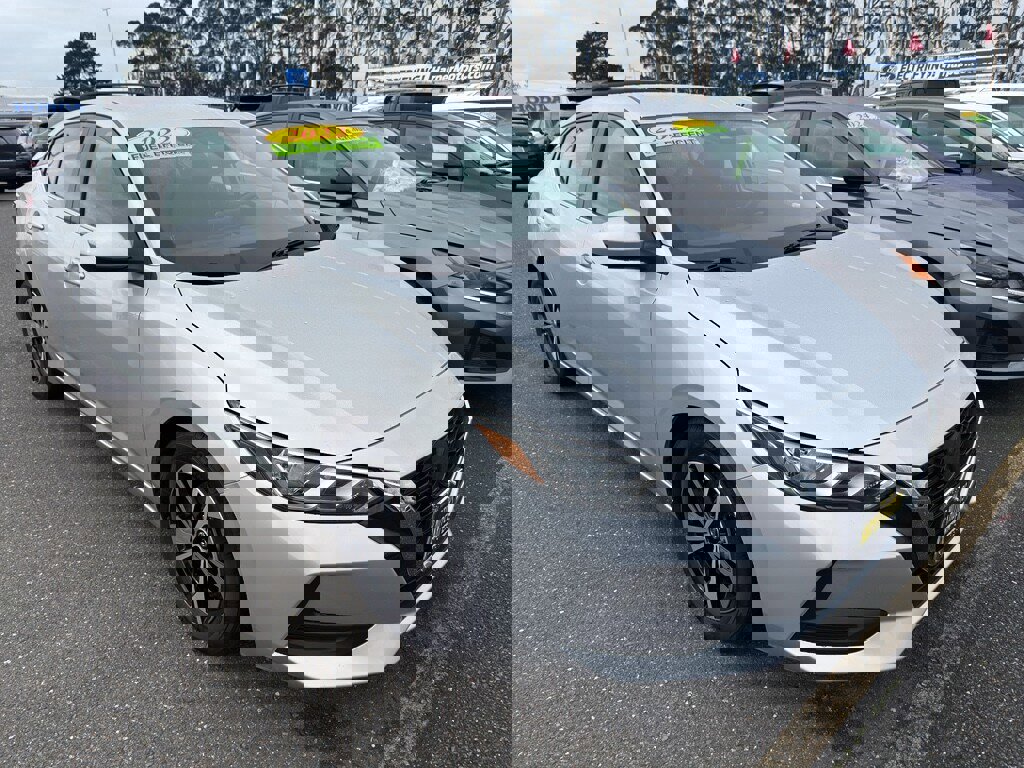 Used 2022 Nissan Sentra SV image 3