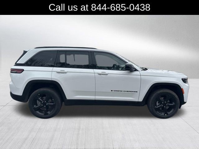 New 2026 Jeep Grand Cherokee Limited AWD/4WD image 4