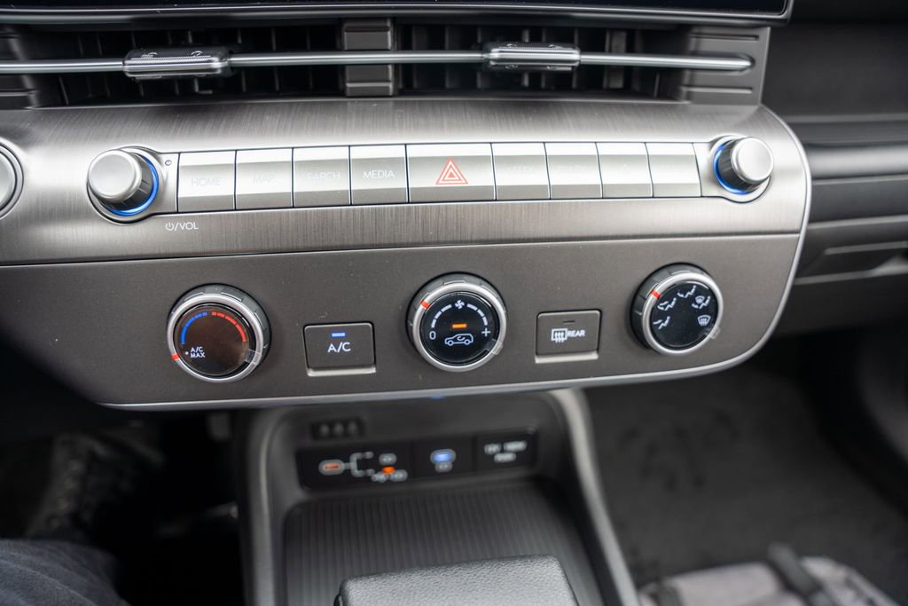 New 2026 Hyundai Kona SE image 26