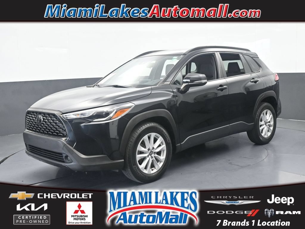 Used 2022 Toyota Corolla Cross LE w/ Moonroof Package