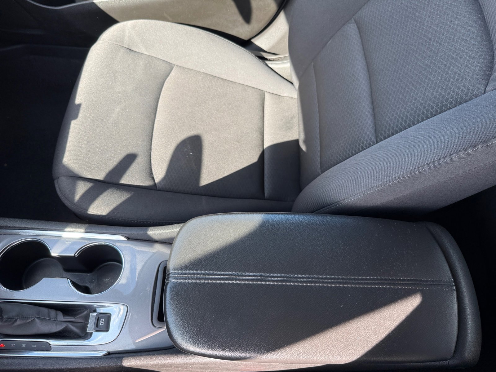 Used 2023 Chevrolet Malibu LT FWD image 14