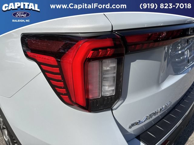 Certified 2025 Ford Explorer Platinum w/ Ultimate Package AWD/4WD image 15