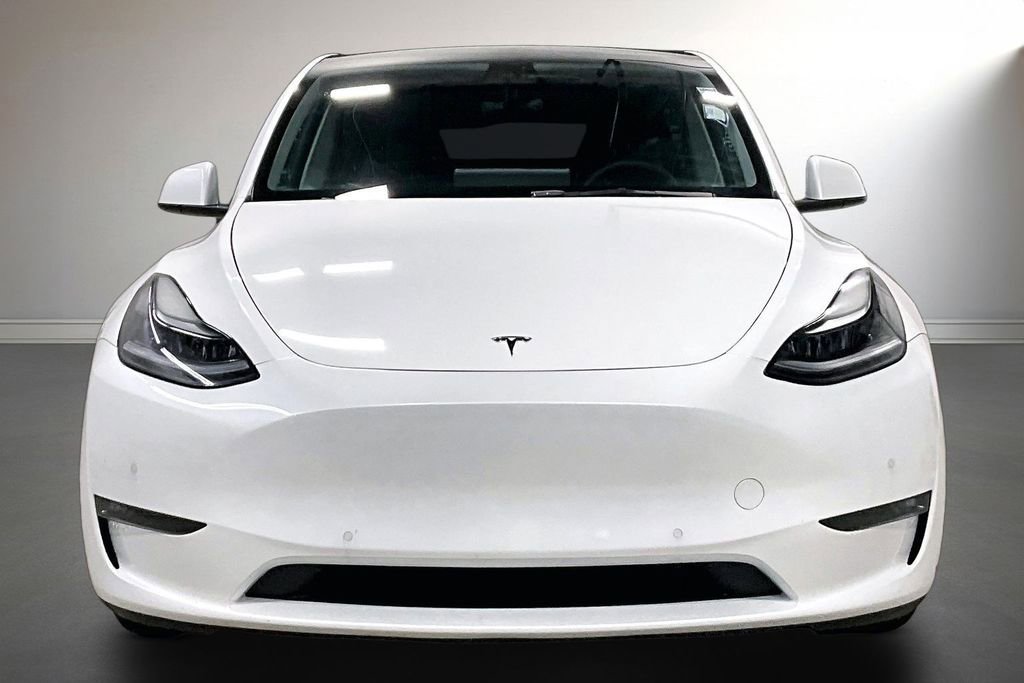 Used 2022 Tesla Model Y Performance AWD/4WD image 2