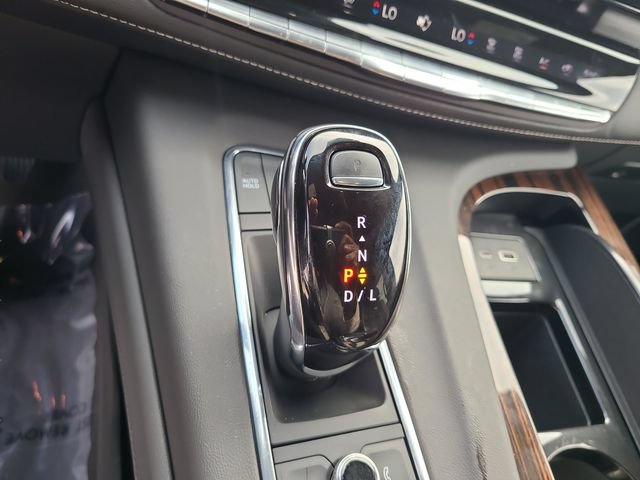 Used 2023 Cadillac Escalade Premium Luxury w/ Performance Package RWD image 35