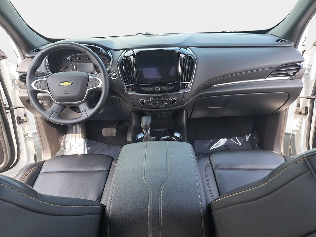 Used 2023 Chevrolet Traverse LT AWD/4WD image 10