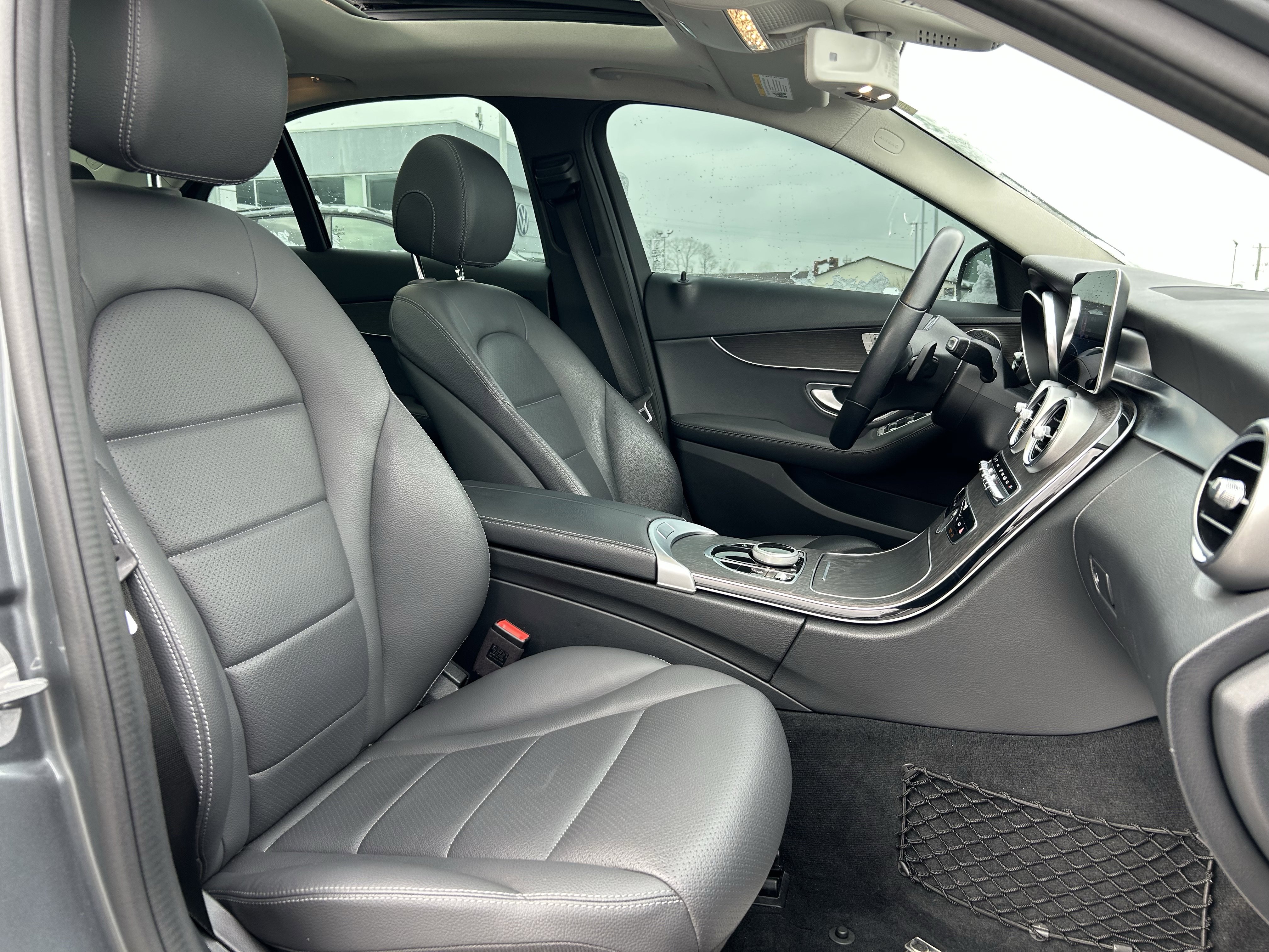 Used 2020 Mercedes-Benz C 300 4MATIC Sedan image 27