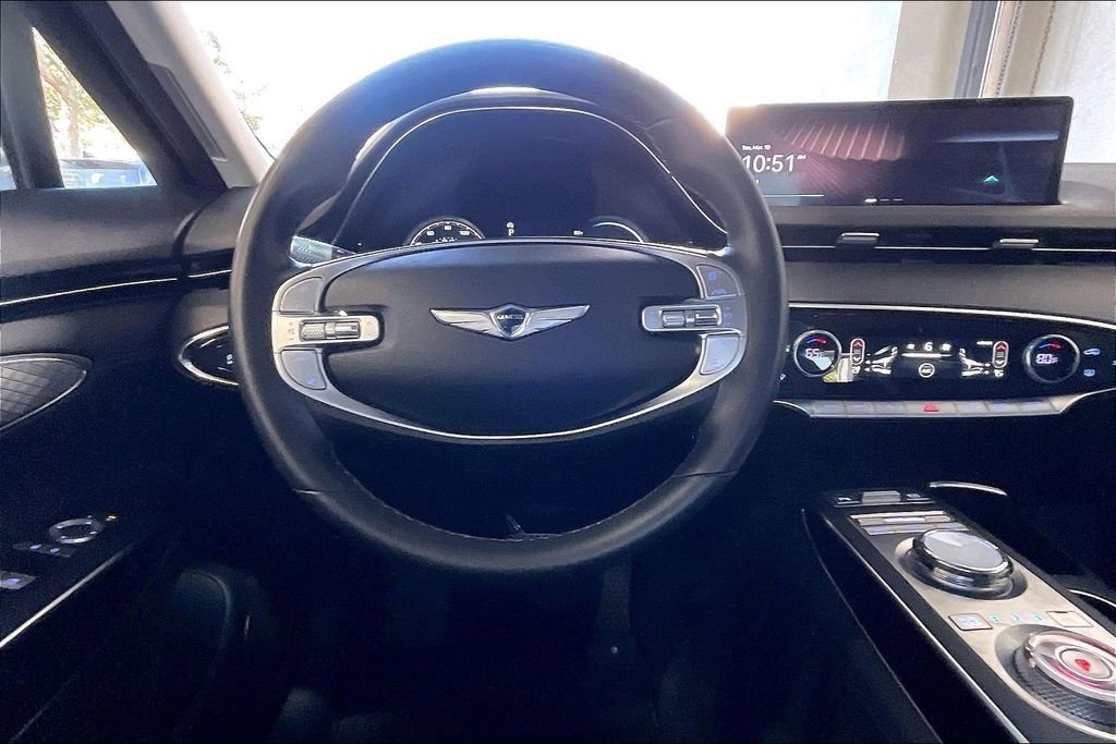 Used 2025 Genesis GV70 2.5T image 5