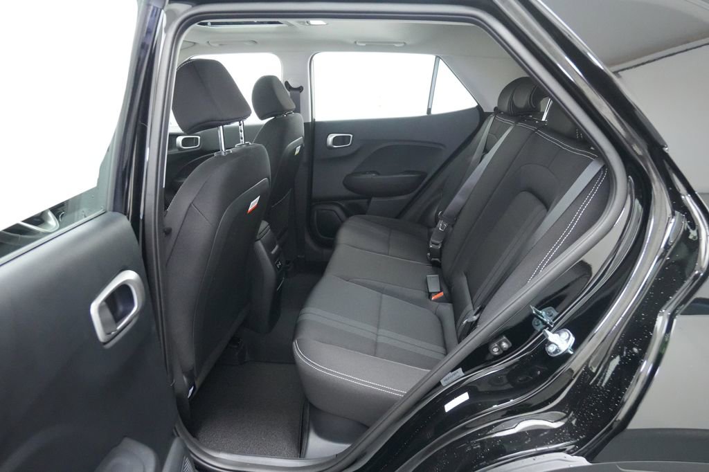 New 2026 Hyundai Venue SEL FWD image 18