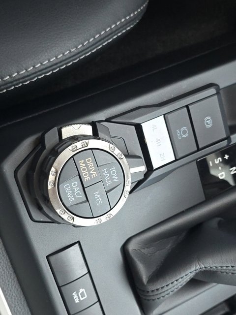 Used 2025 Toyota 4Runner TRD Off-Road Premium AWD/4WD image 41