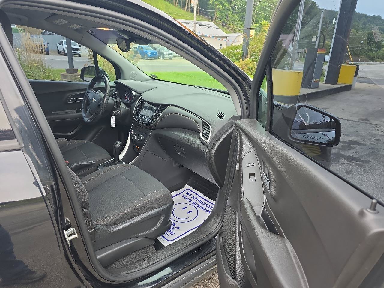 Used 2018 Chevrolet Trax LS FWD image 10