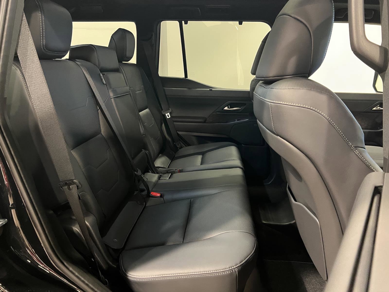 Used 2026 Lexus GX 550 w/ Cold Area Package image 38