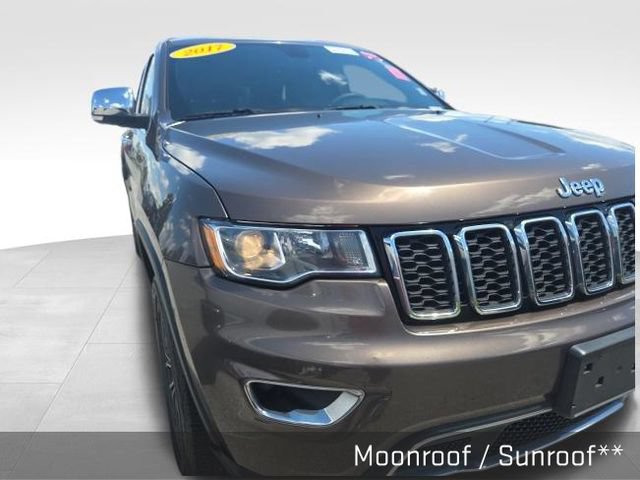Used 2017 Jeep Grand Cherokee Limited AWD/4WD image 2