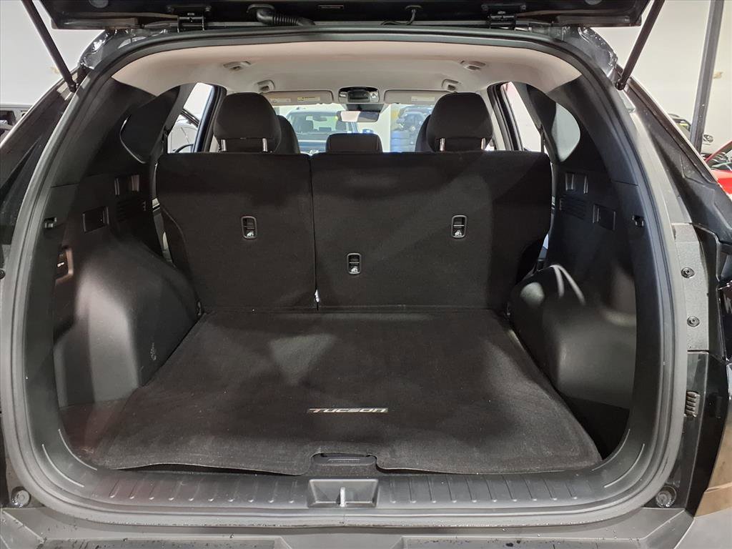 Used 2023 Hyundai Tucson SE image 14