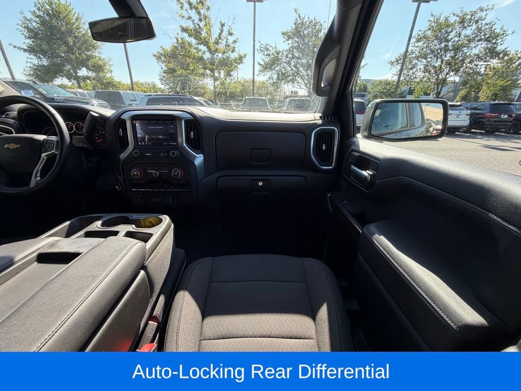 Used 2021 Chevrolet Silverado 1500 LT w/ Z71 Off-Road Package AWD/4WD image 21