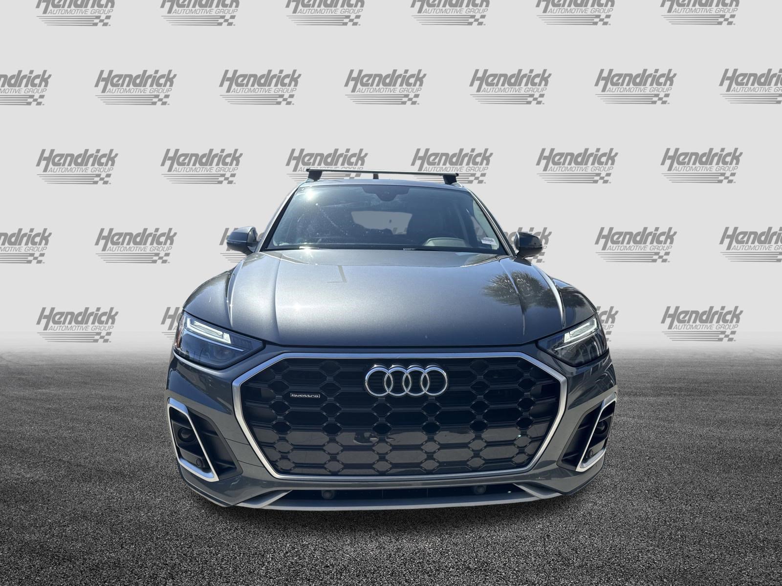 Used 2022 Audi Q5 2.0T Premium w/ Convenience Package image 3