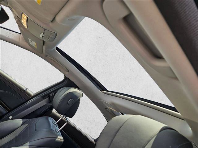 Used 2018 Mercedes-Benz S 560 Sedan image 15