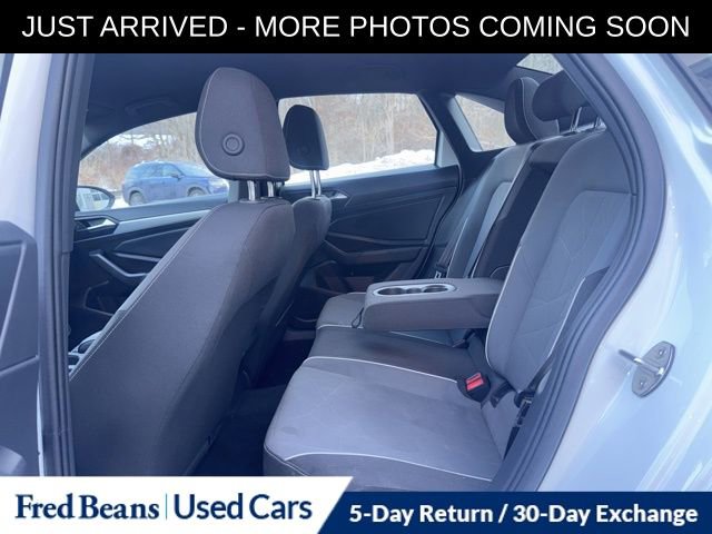 Used 2025 Volkswagen Jetta Sport image 12