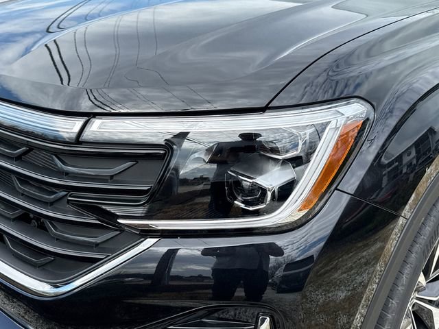 New 2026 Volkswagen Atlas Cross Sport SEL Premium R-Line image 7