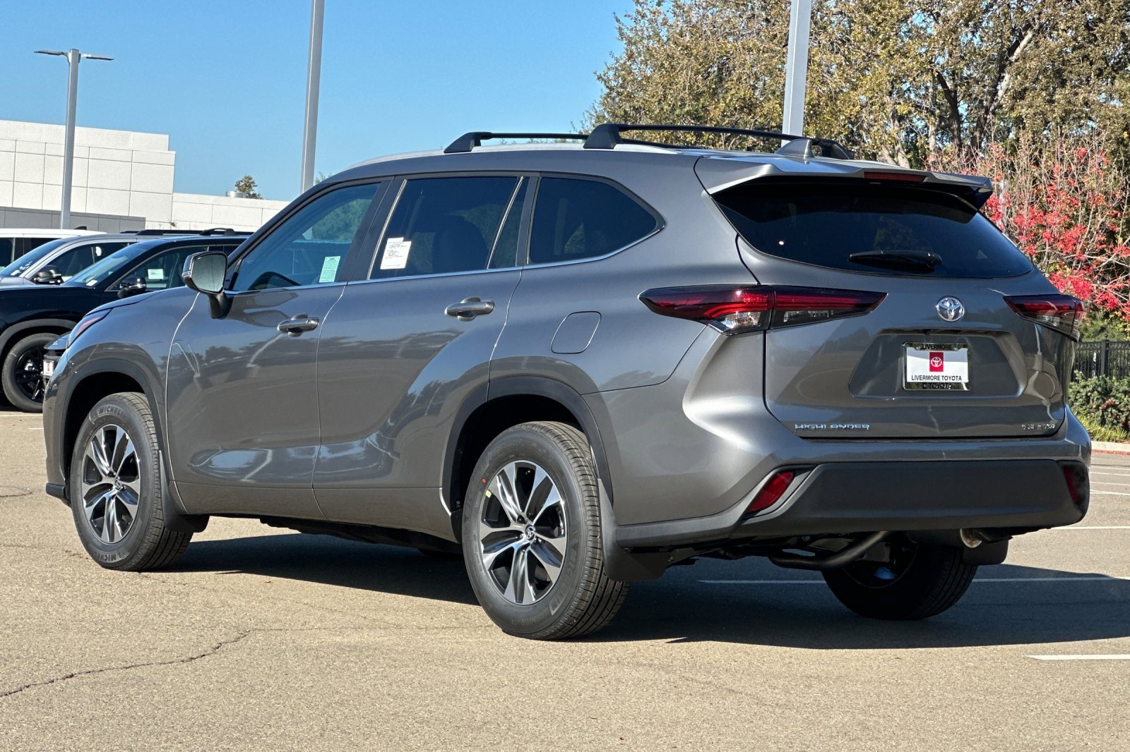New 2026 Toyota Highlander XLE image 6