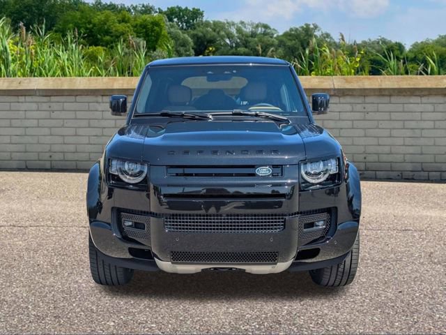 New 2025 Land Rover Defender 110 V8 image 2