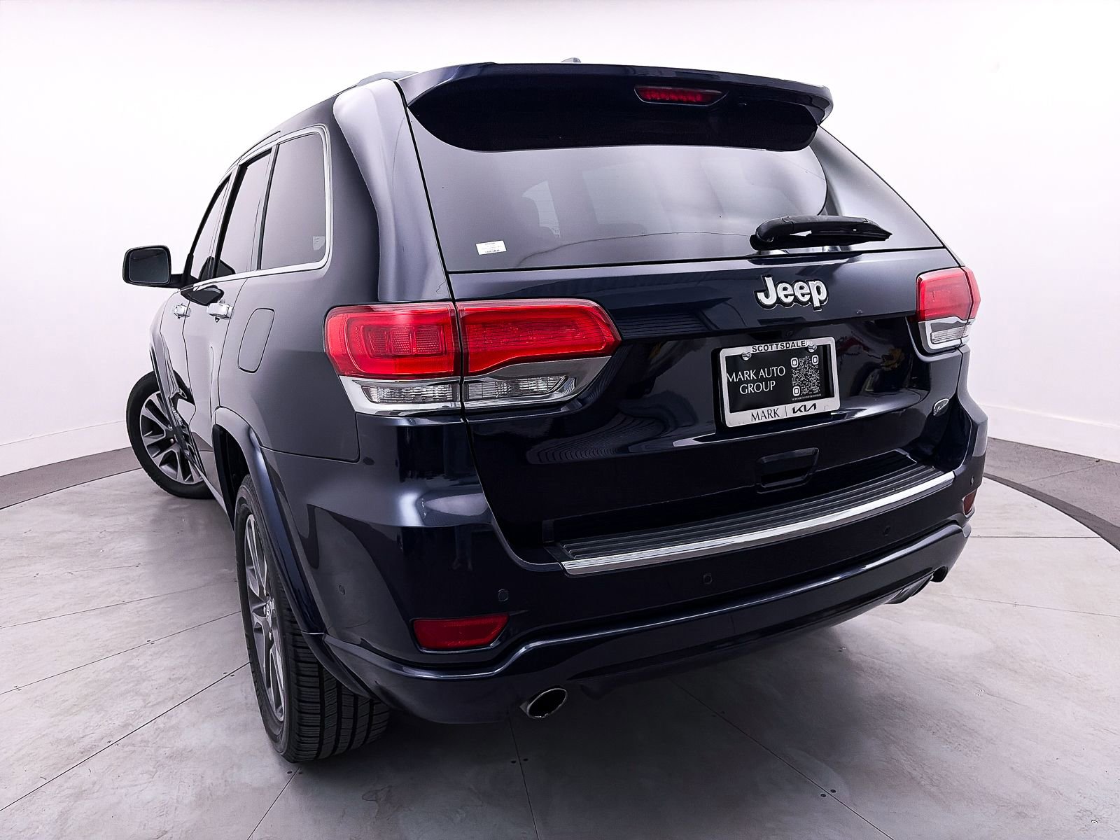 Used 2018 Jeep Grand Cherokee Overland image 9