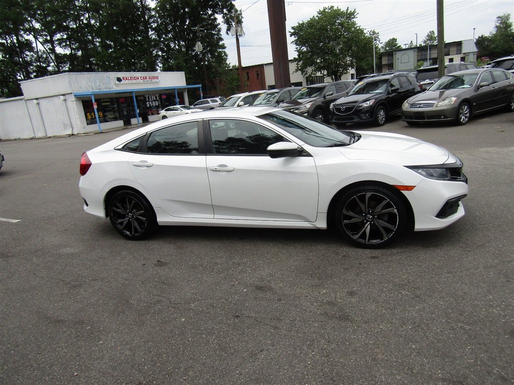 Used 2019 Honda Civic Sport image 8