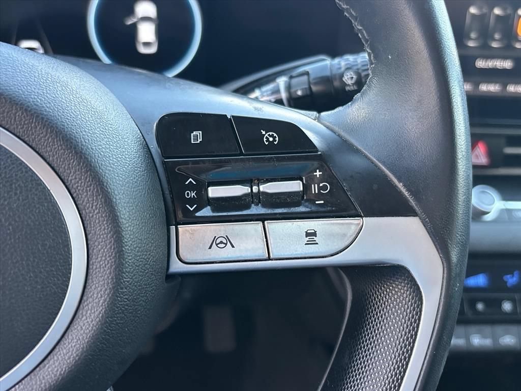 Used 2023 Hyundai Elantra SEL w/ Convenience Package FWD image 16