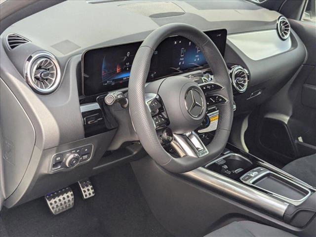 New 2025 Mercedes-Benz GLA 35 AMG 4MATIC image 3