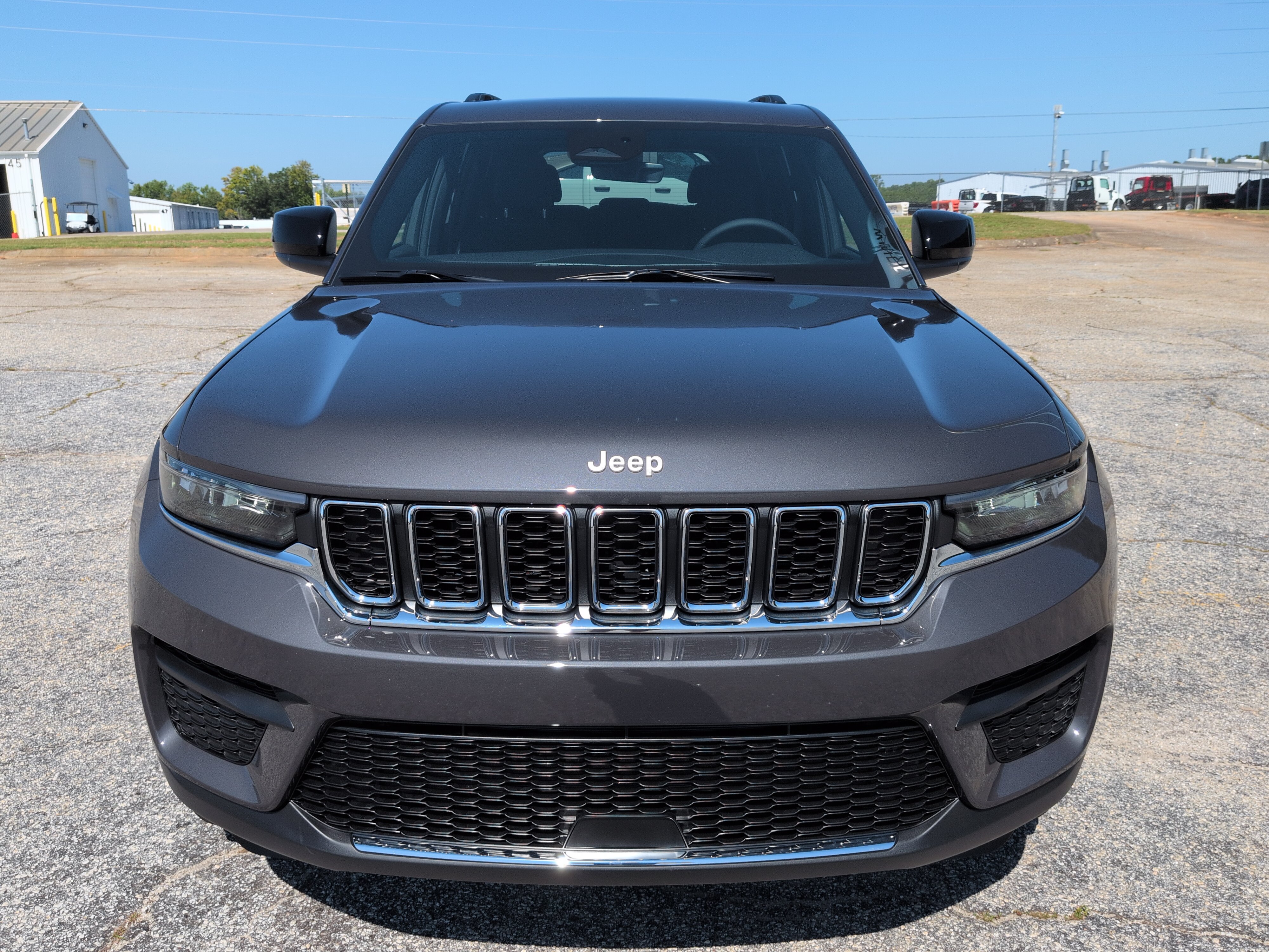 New 2026 Jeep Grand Cherokee Laredo X RWD image 7