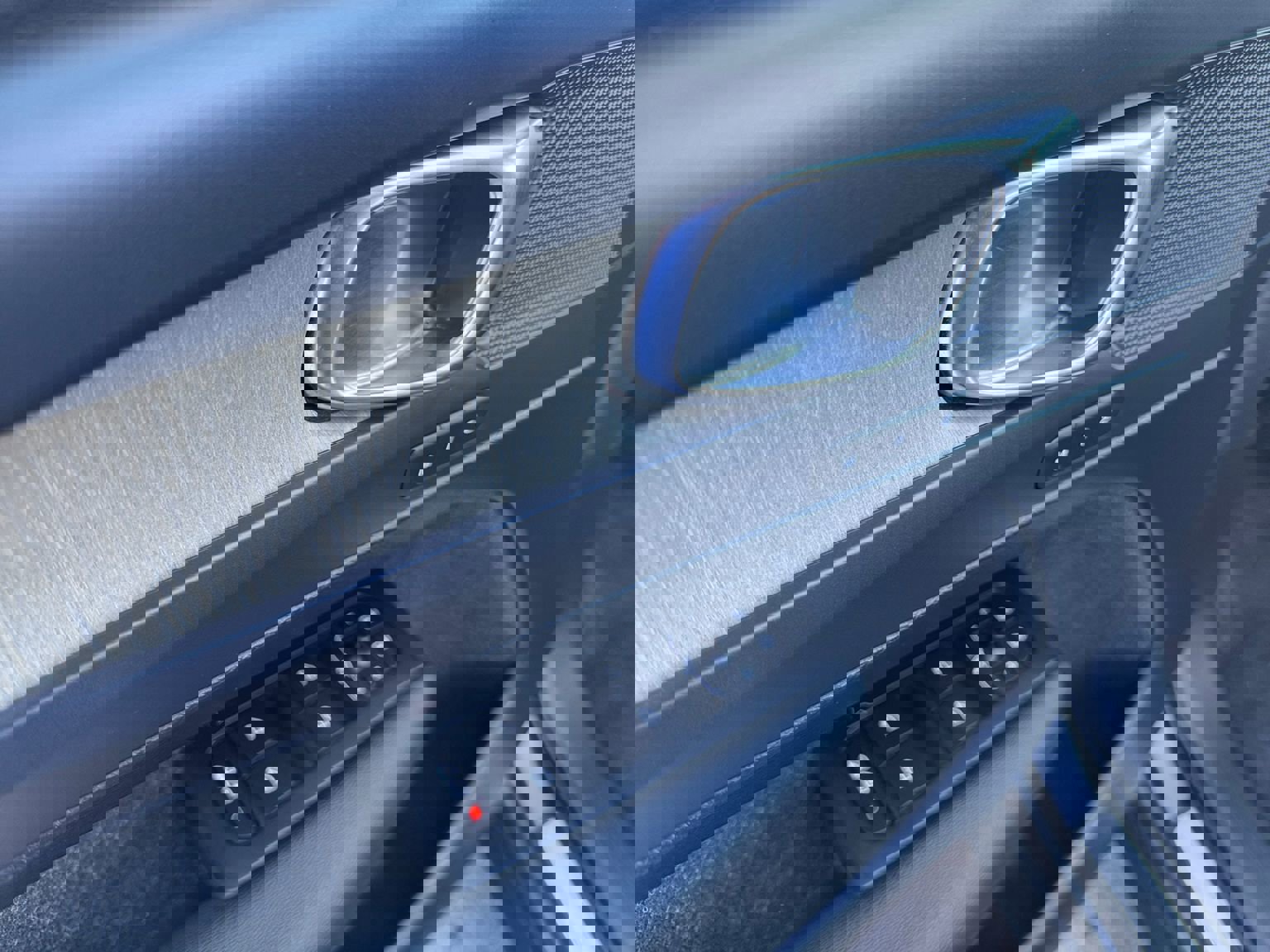 Used 2019 Volvo XC40 T5 Inscription image 13