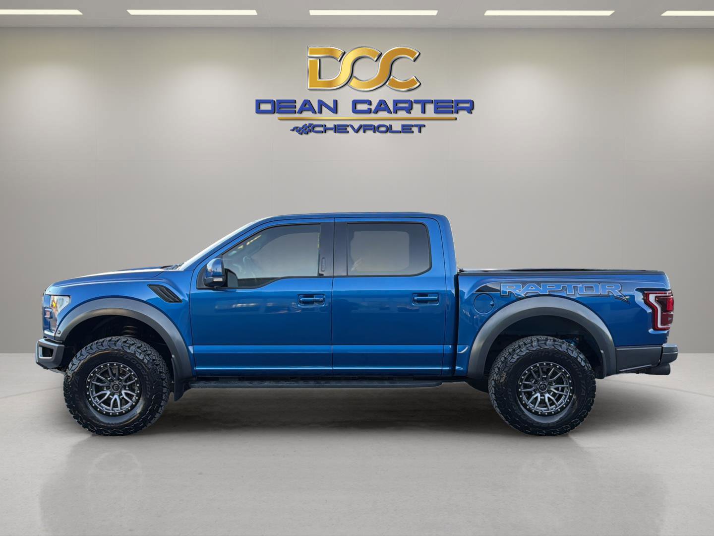 Used 2017 Ford F150 Raptor w/ Equipment Group 802A Luxury image 2