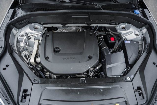 Certified 2023 Volvo XC90 B6 Ultimate w/ Protection Package Premier image 20