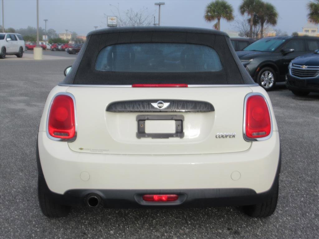 Used 2016 MINI Cooper Convertible image 5