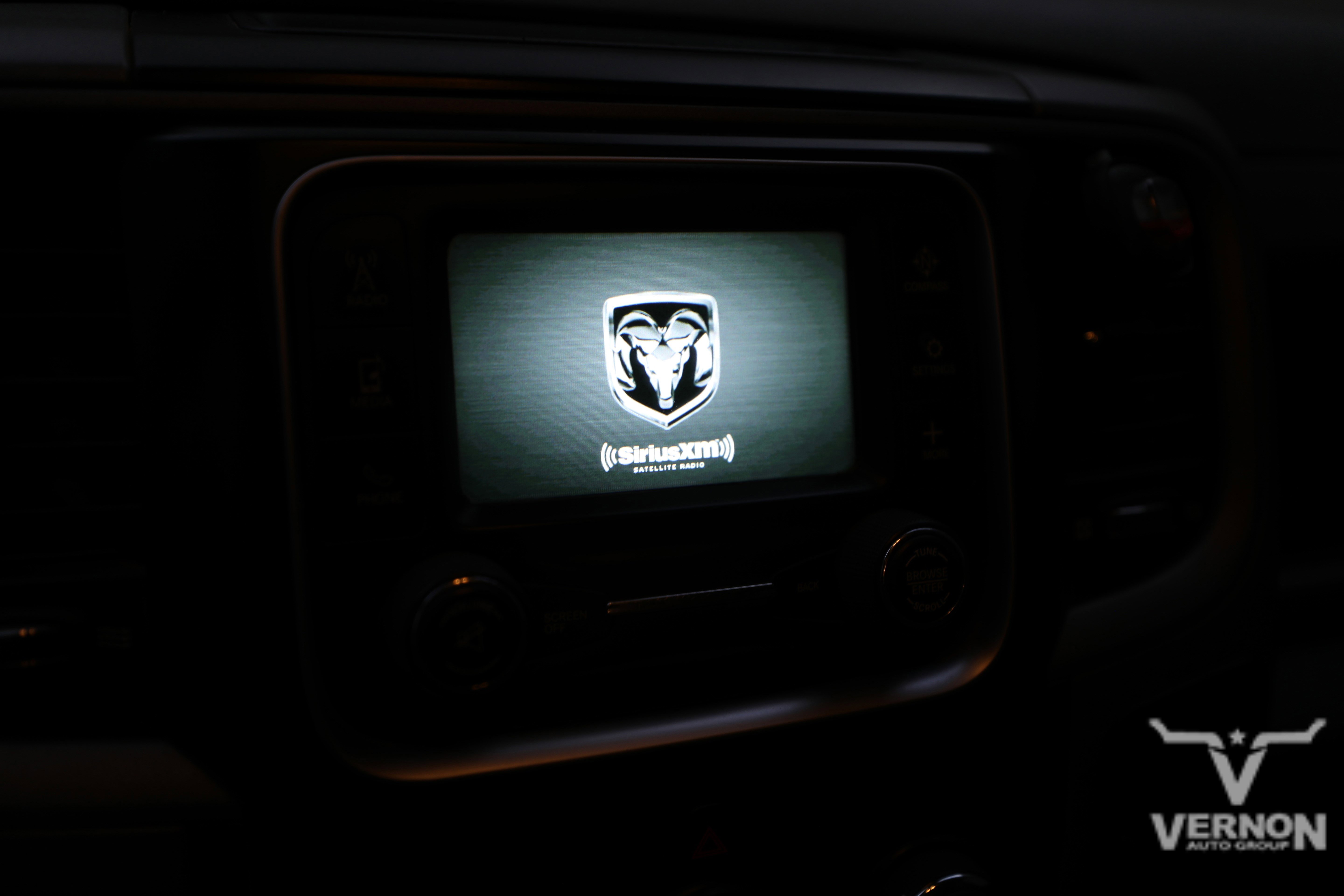 Used 2015 RAM 2500 Tradesman w/ Chrome Appearance Group image 23