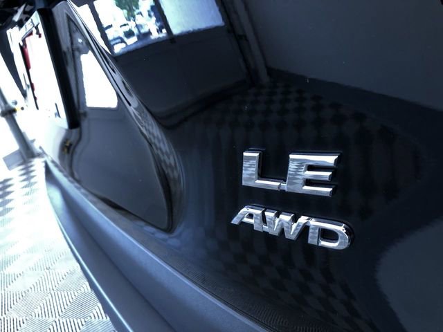 Used 2023 Toyota RAV4 LE AWD/4WD image 16